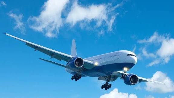 बांग्लादेशी विमान 14 साल में पहली बार पाकिस्तान के कराची में उतरा