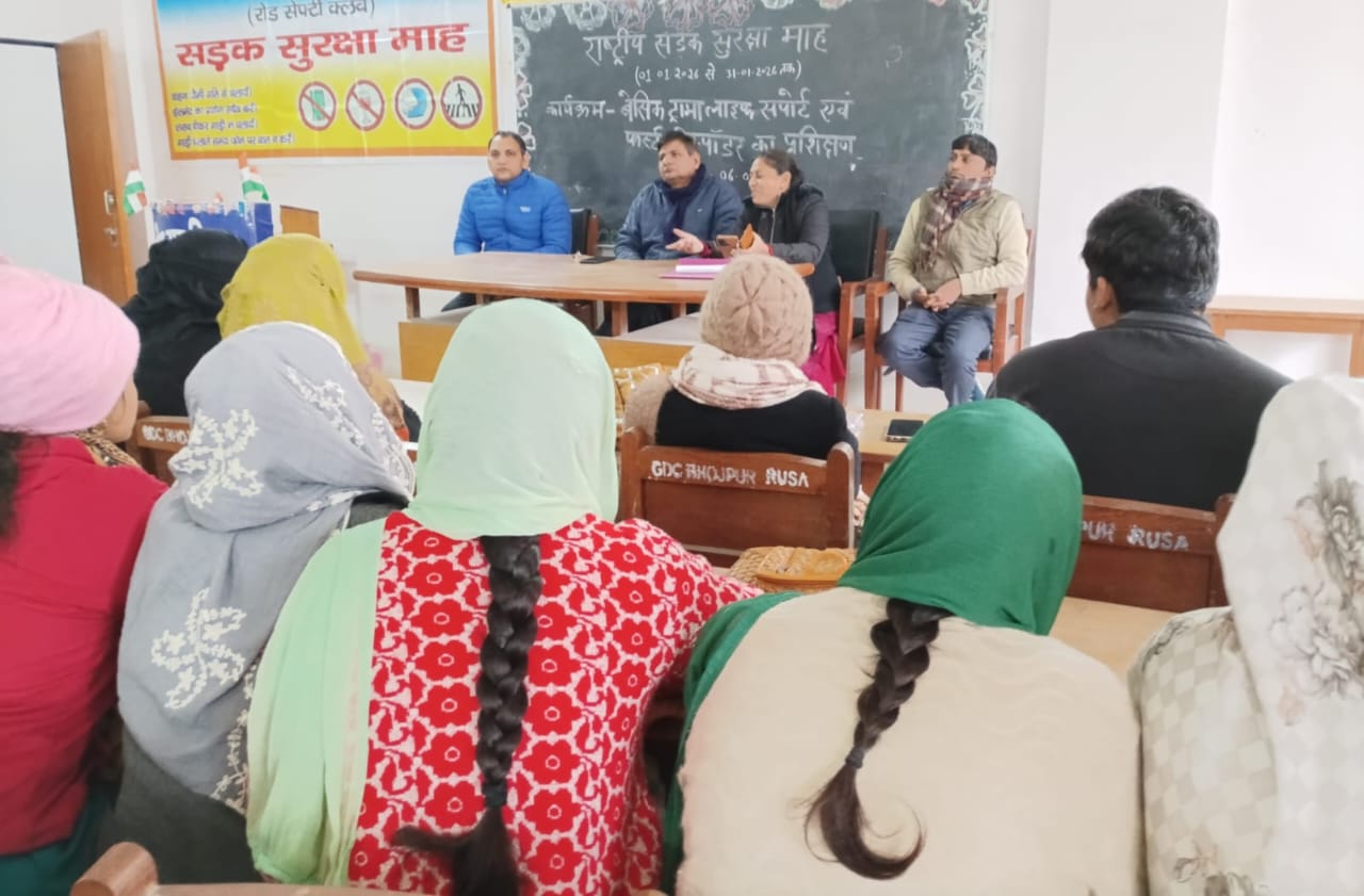 सड़क दुर्घटनाओं के समय त्वरित सहायता कर मानव जीवन की रक्षा करें : डाॅ. पार्वती 