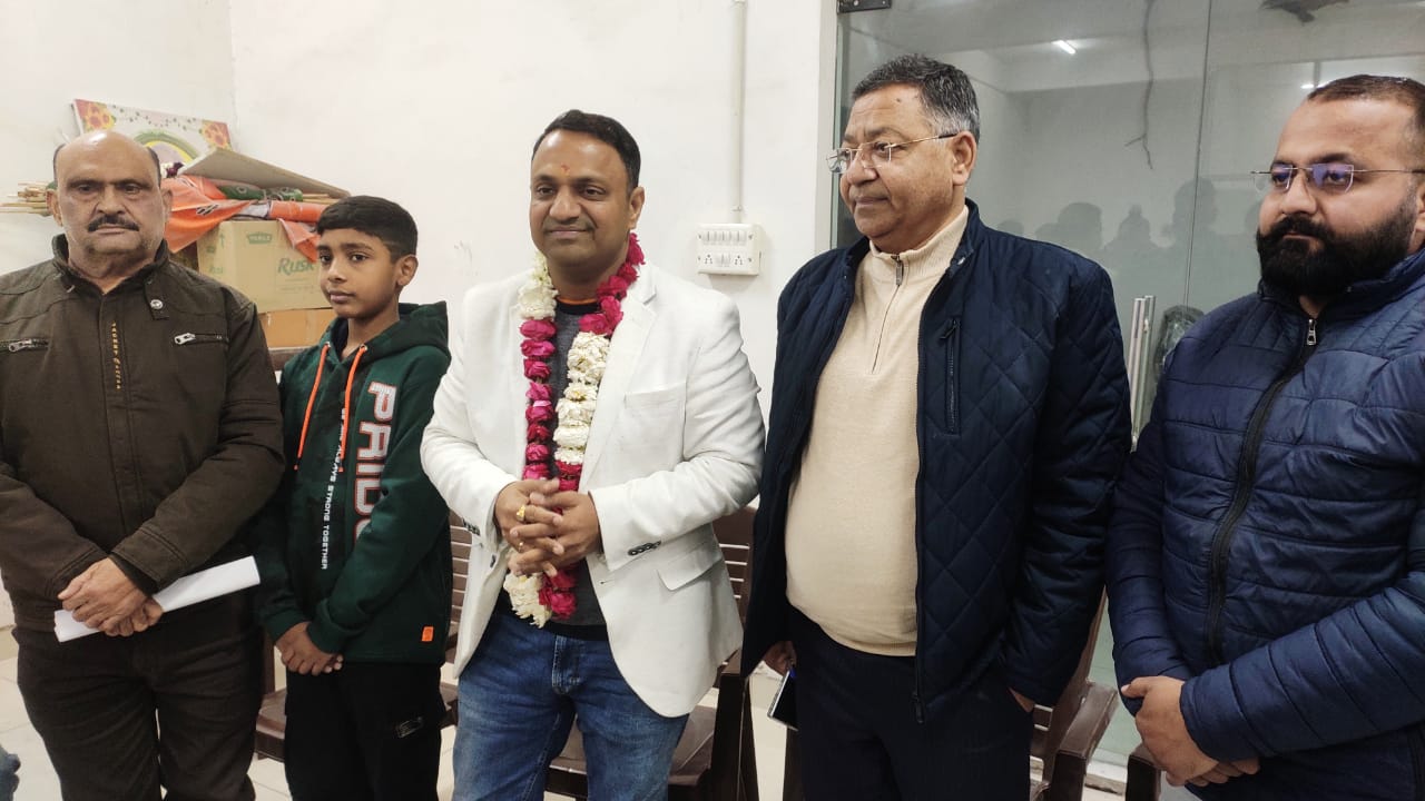 सर्राफा कमेटी के अध्यक्ष बने नीरज, जोरदार स्वागत महामंत्री पद पर साइबर मैन की सर्वसम्मति से नियुक्ति