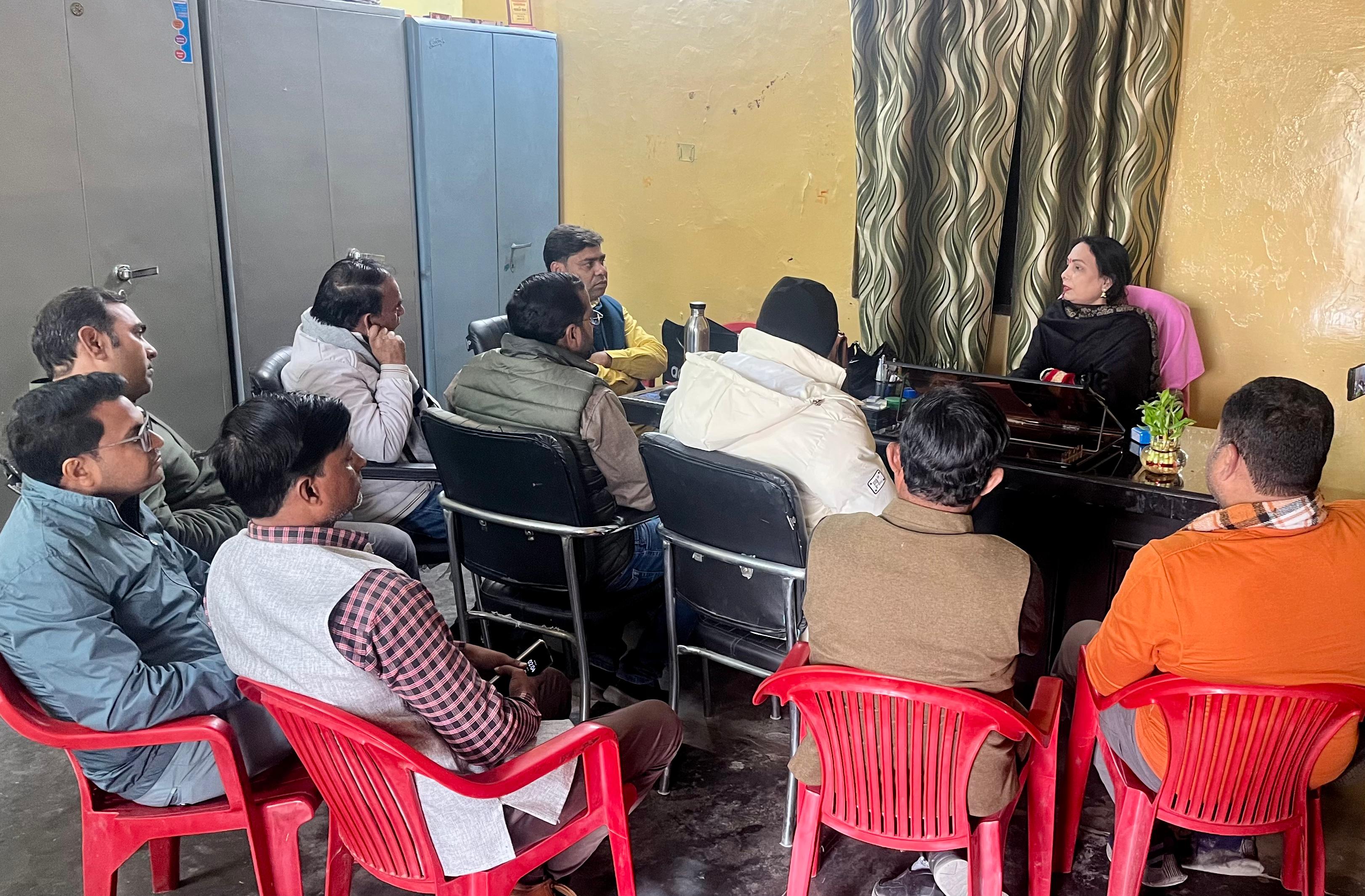 खेल मैदान में मेला लगाने का विरोध