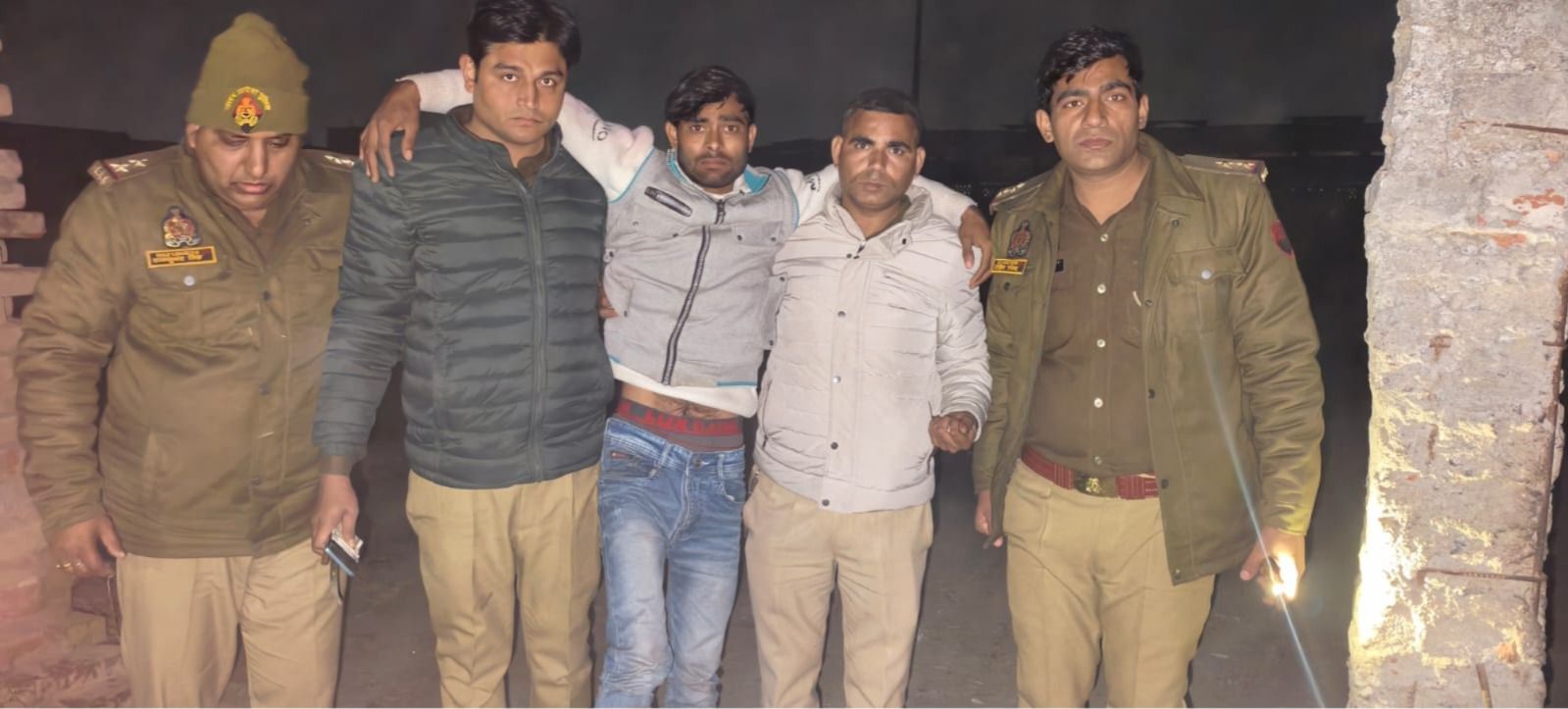 मुठभेड़ में बदमाश गिरफ्तार, पैर में लगी गोली