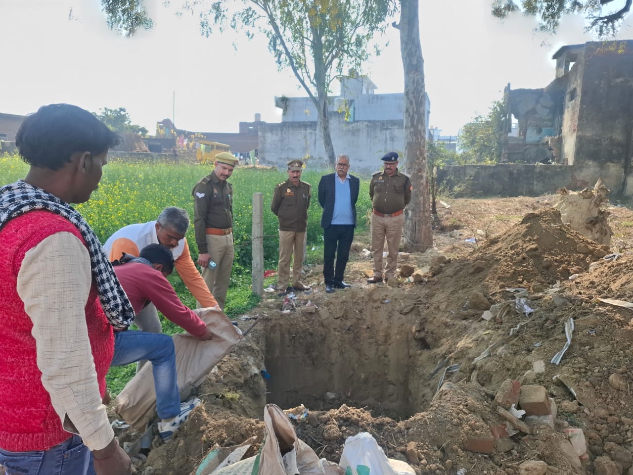 जसराना पुलिस ने 180 केस प्रॉपर्टी का किया विनष्टीकरण 