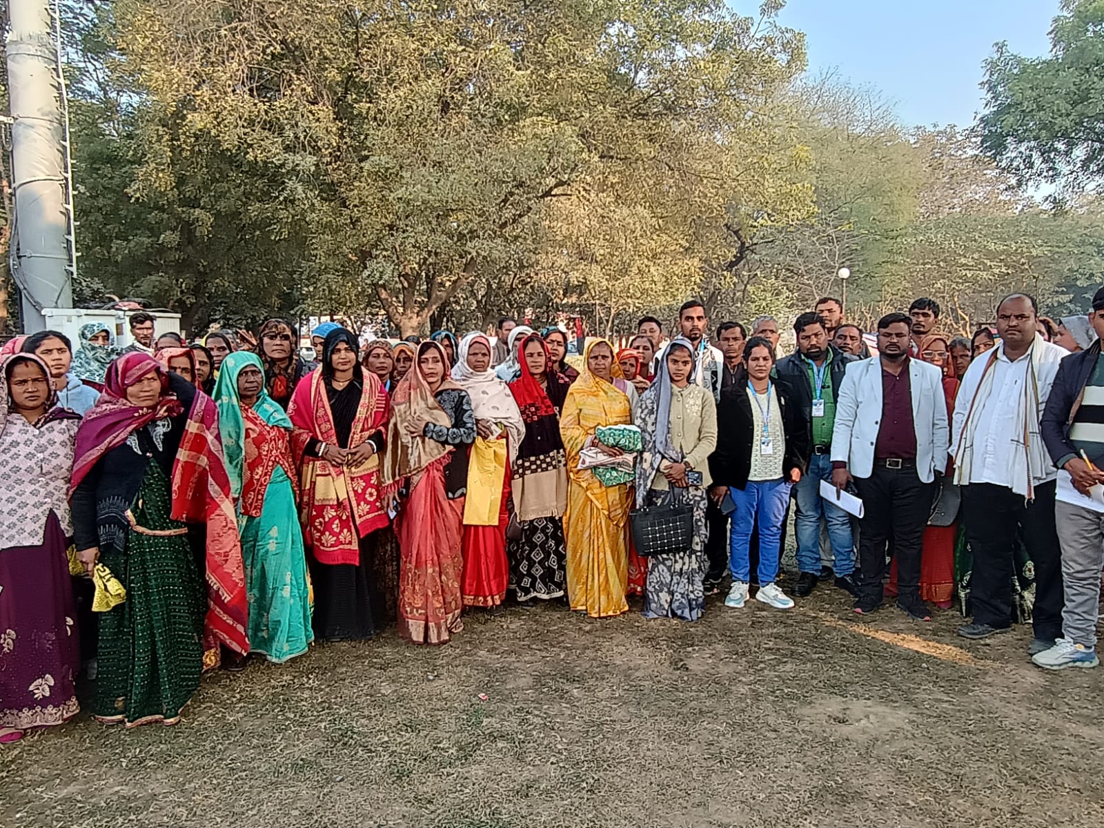 समुदायिक शौचालय के केयरटेकर्स को महीनों से मानदेय नहीं, डीएम से की शिकायत