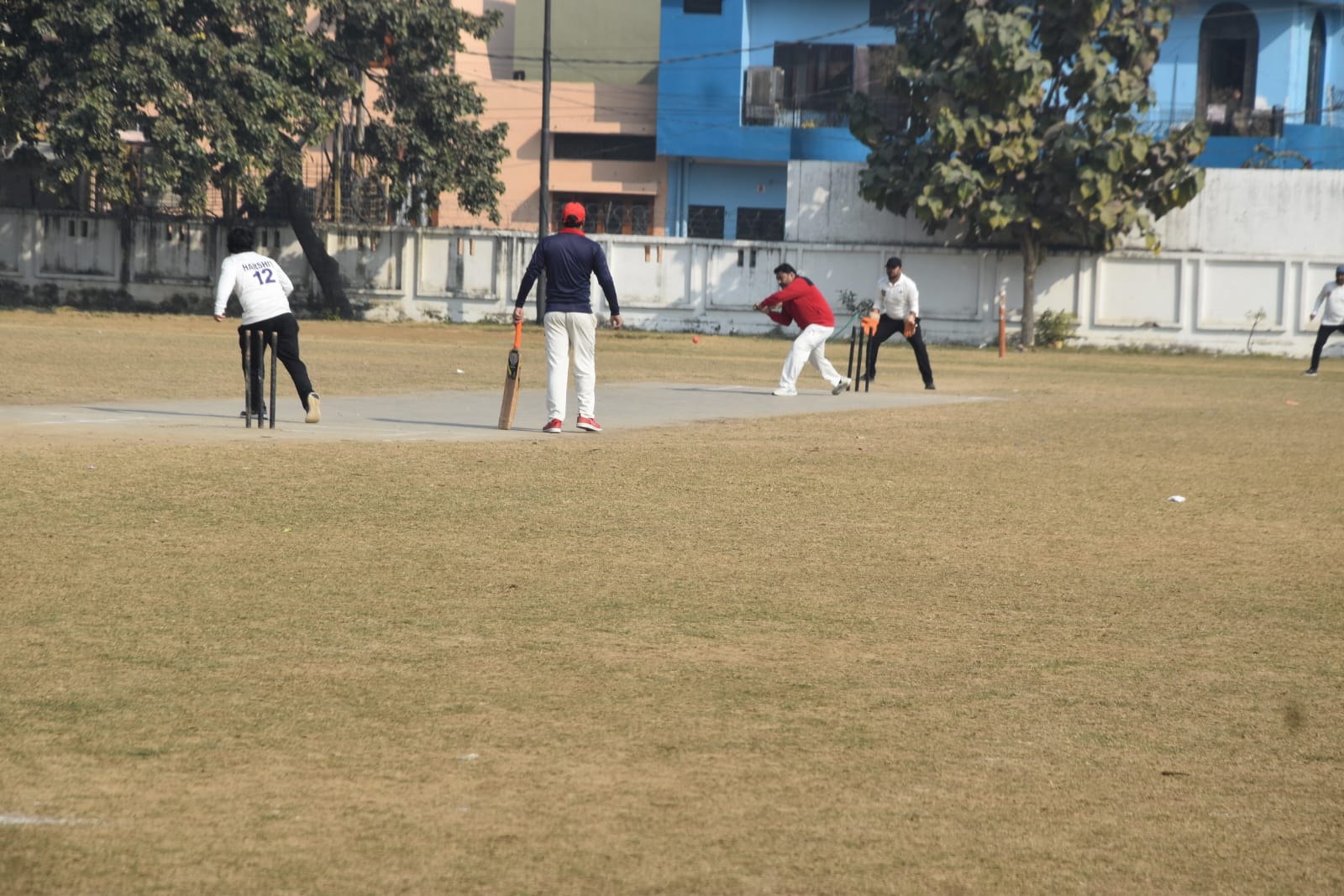 मुरादाबाद सोनकपुर स्टेडियम में क्रिकेट मैच का महाकुंभ, बिलारी ने रामपुर को 2 रन से हराकर रचा इतिहास