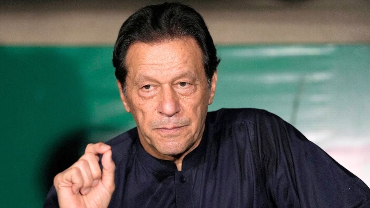 इमरान खान की पार्टी का दावा- पंजाब प्रांत में पुलिस कार्रवाई में एक समर्थक की मौत