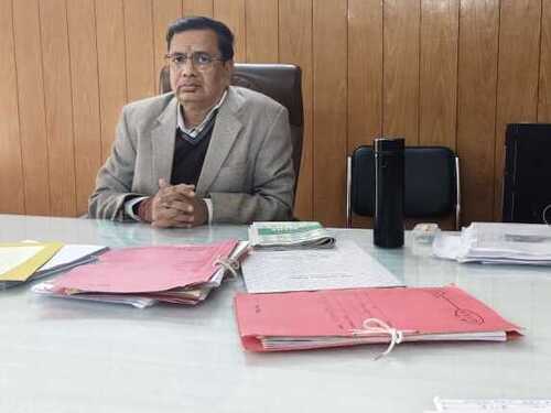 राजस्थान में पीएचईडी विभाग का एक अभियंता रिश्वत में आईफोन लेते हुए पकड़ा गया