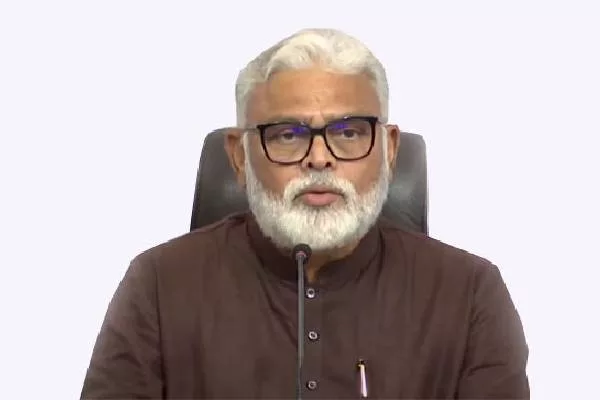 आंध्र में मुख्यमंत्री पर 'अपमानजनक टिप्पणी' को लेकर वाईएसआरसीपी नेता अंबाती रामबाबू गिरफ्तार