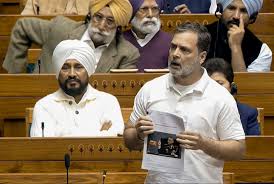 राहुल पूर्व सेना प्रमुख के संस्मरण का हवाला देकर चीन का विषय उठाने पर अड़े, लोकसभा में भारी हंगामा