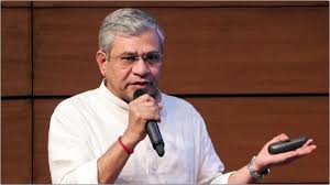 मुख्यमंत्री उमर ने तीन परियोजनाओं को स्थगित करने के रेल मंत्रालय के फैसले का स्वागत किया