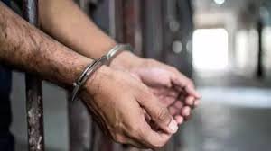 गुवाहाटी केंद्रीय जेल में कैदियों को मादक पदार्थ पहुंचाने के आरोप में दो पुलिसकर्मी गिरफ्तार