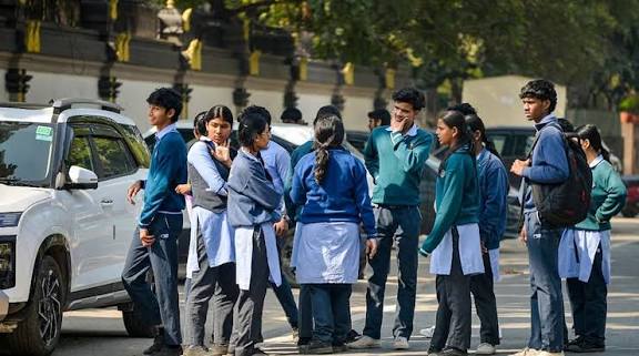 मोहाली के विद्यालयों को बम विस्फोट की धमकी वाले ईमेल मिले, फोर्टिस अस्पताल का भी जिक्र