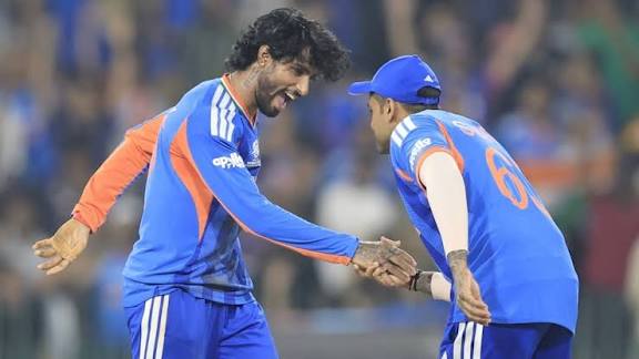 भारतीय क्रिकेटरों का पाकिस्तानी खिलाड़ियों से हाथ न मिलाना भाजपा की ‘दादागिरी’ है : राउत