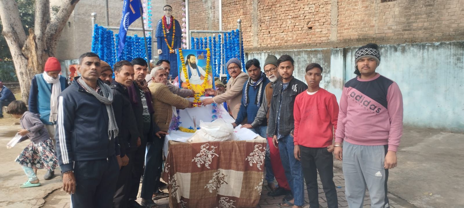 नगला राधेलाल अम्बेडकर पार्क में विचार गोष्ठी 