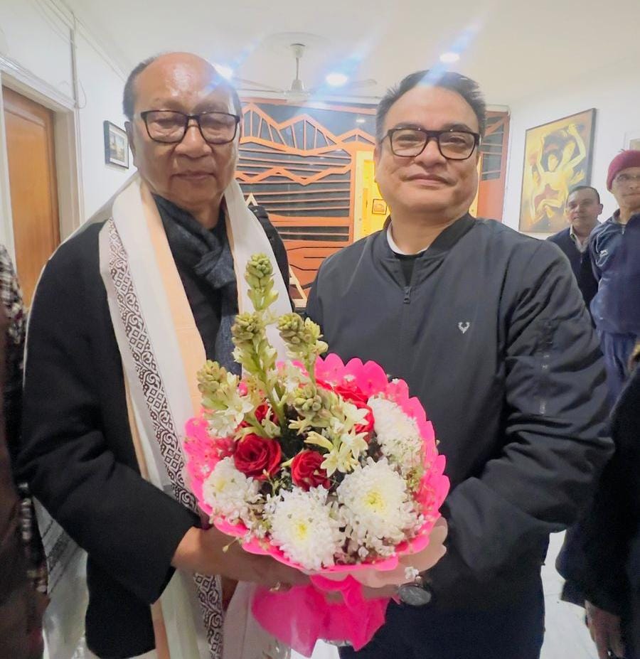 डॉ. एल. रोबिंद्रो सिंह ने मणिपुर के मुख्यमंत्री के रूप में नियुक्त होने पर युमनाम खेमचंद सिंह को बधाई दी