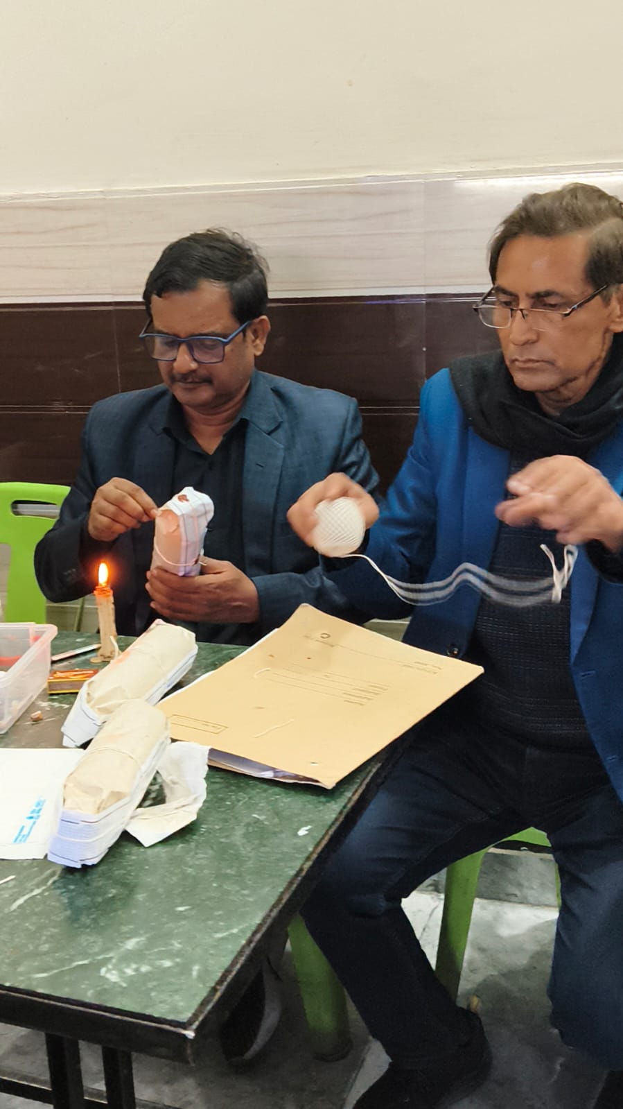 खाद्य विभाग की सैंपलिंग कार्रवाई, कई प्रतिष्ठानों से लिए गए नमूने