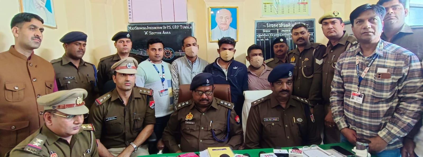 तीन शातिर चोर गिरफ्तार, लाखों के आभूषण व नकदी बरामद