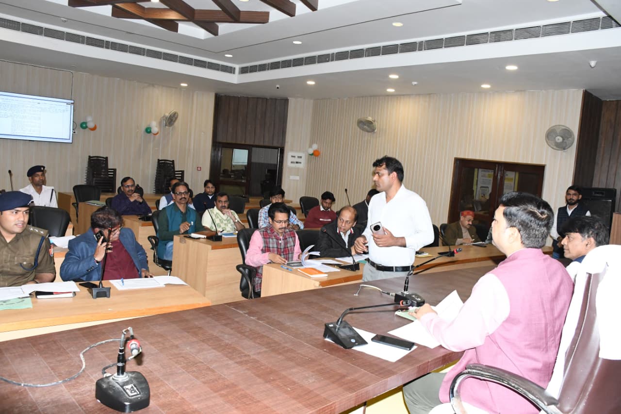 जिला सड़क सुरक्षा समिति की बैठक हुई आयोजित 