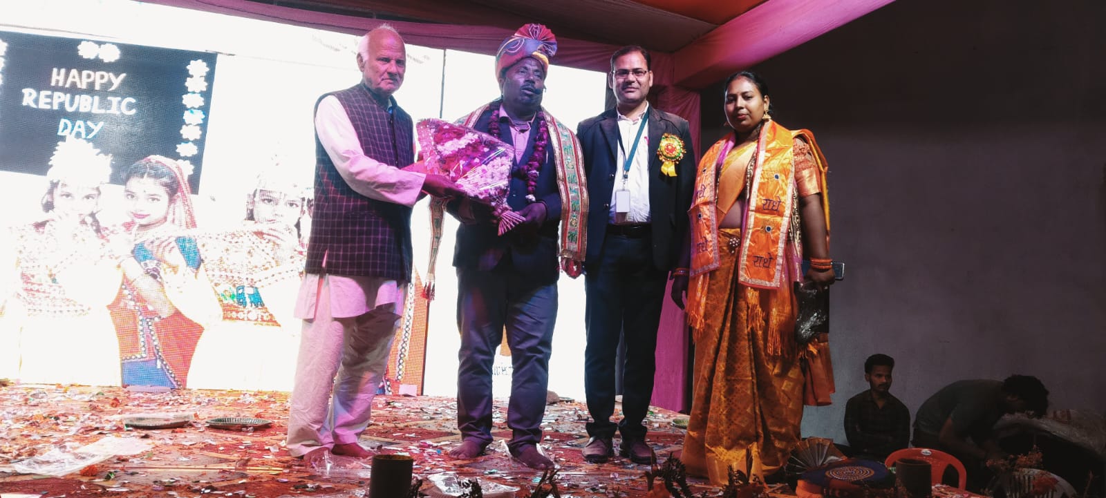 लोेक आदर्श पब्लिक स्कूल, एका में वार्षिक उत्सव 2026 धूमधाम से संपन्न