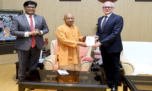 सिंगापुर की कंपनी 'एपी मोलर माएर्स्क के प्रमुख ने की मुख्यमंत्री से मुलाकात