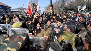 जम्मू कश्मीर: खामेनेई की मौत के विरोध में हुए प्रदर्शनों में 14 लोग घायल