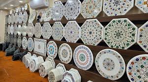 पश्चिम एशिया युद्ध के कारण आगरा के संगमरमर हस्तशिल्प कारोबार पर संकट के बदल छाये