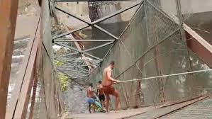 दिल्ली: रूपनगर में ‘असुरक्षित’ लोहे का पुल ढहने से एक महिला की मौत