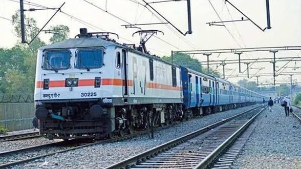 रेलवे की वित्तीय हालत गंभीर, राजस्व प्राप्तियों का लक्ष्य पूरा नहीं हुआ: कांग्रेस