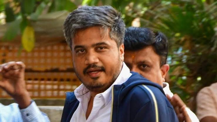 रोहित पवार विधानसभा अध्यक्ष से मिले, विमान दुर्घटना में अजित पवार की मौत पर चर्चा की मांग की