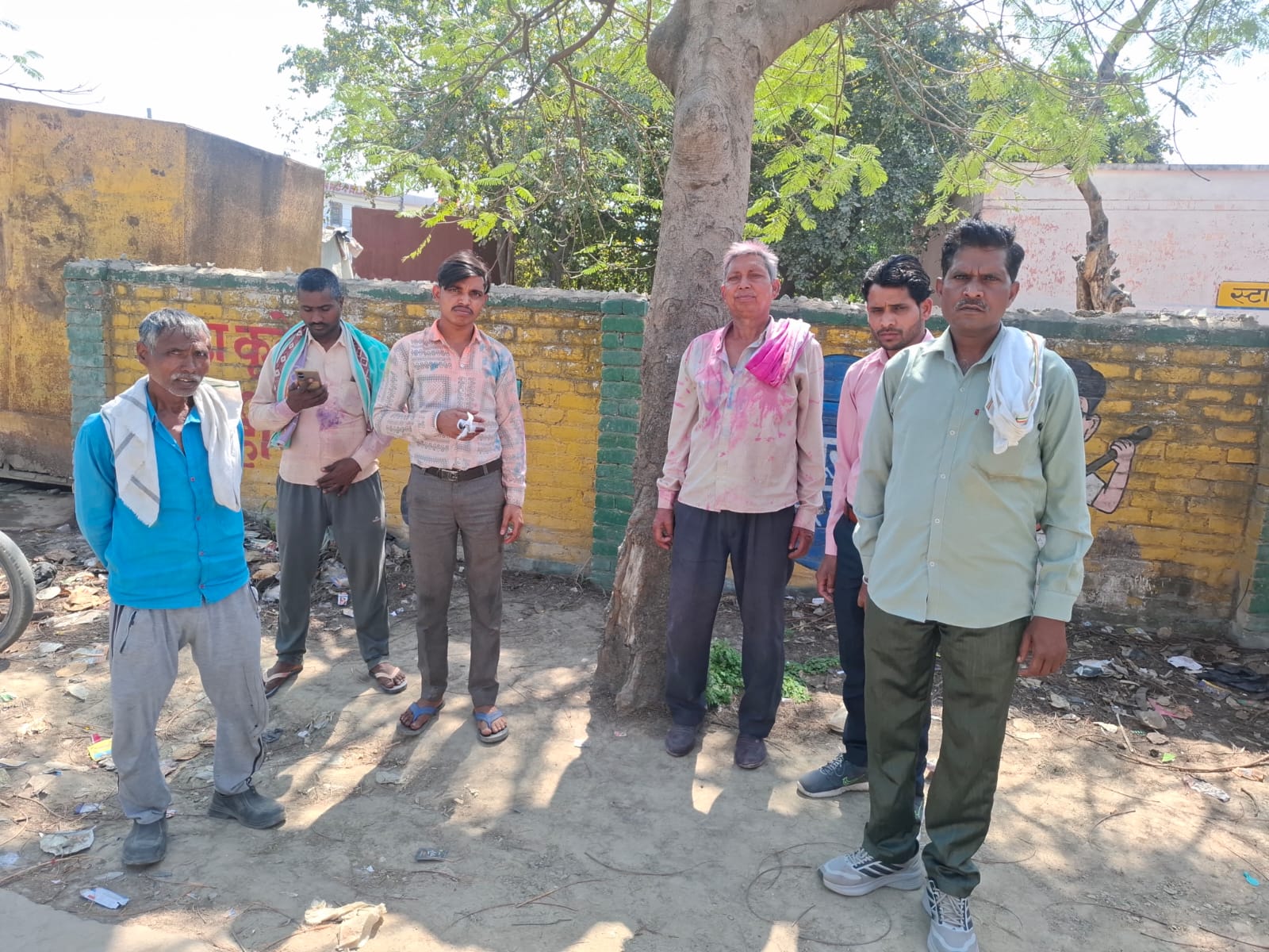 नगला कांस में जमकर चले लाठी-डंडे, 13 लोग हुए घायल