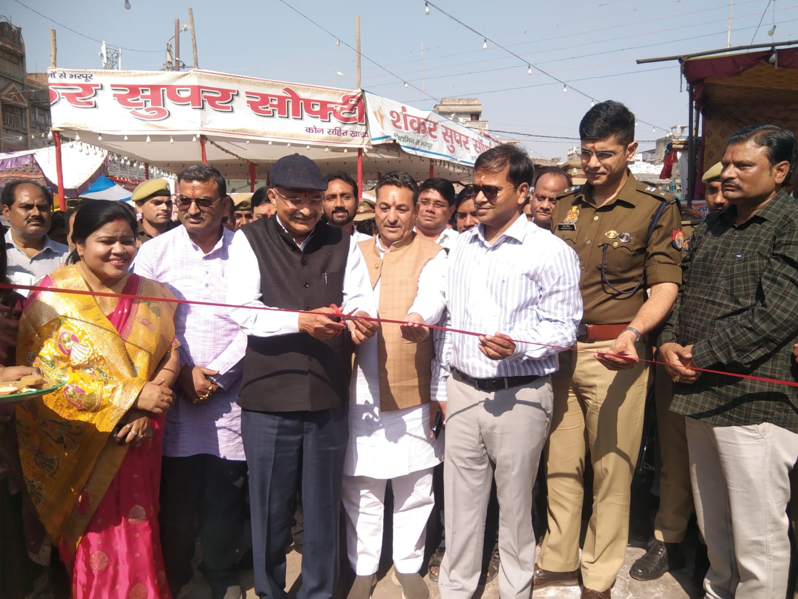 स्थानीय लोक संस्कृतियां हमारी सामुहिकता, संस्कृति और एकता का प्रतीक है-आयुक्त महोदय