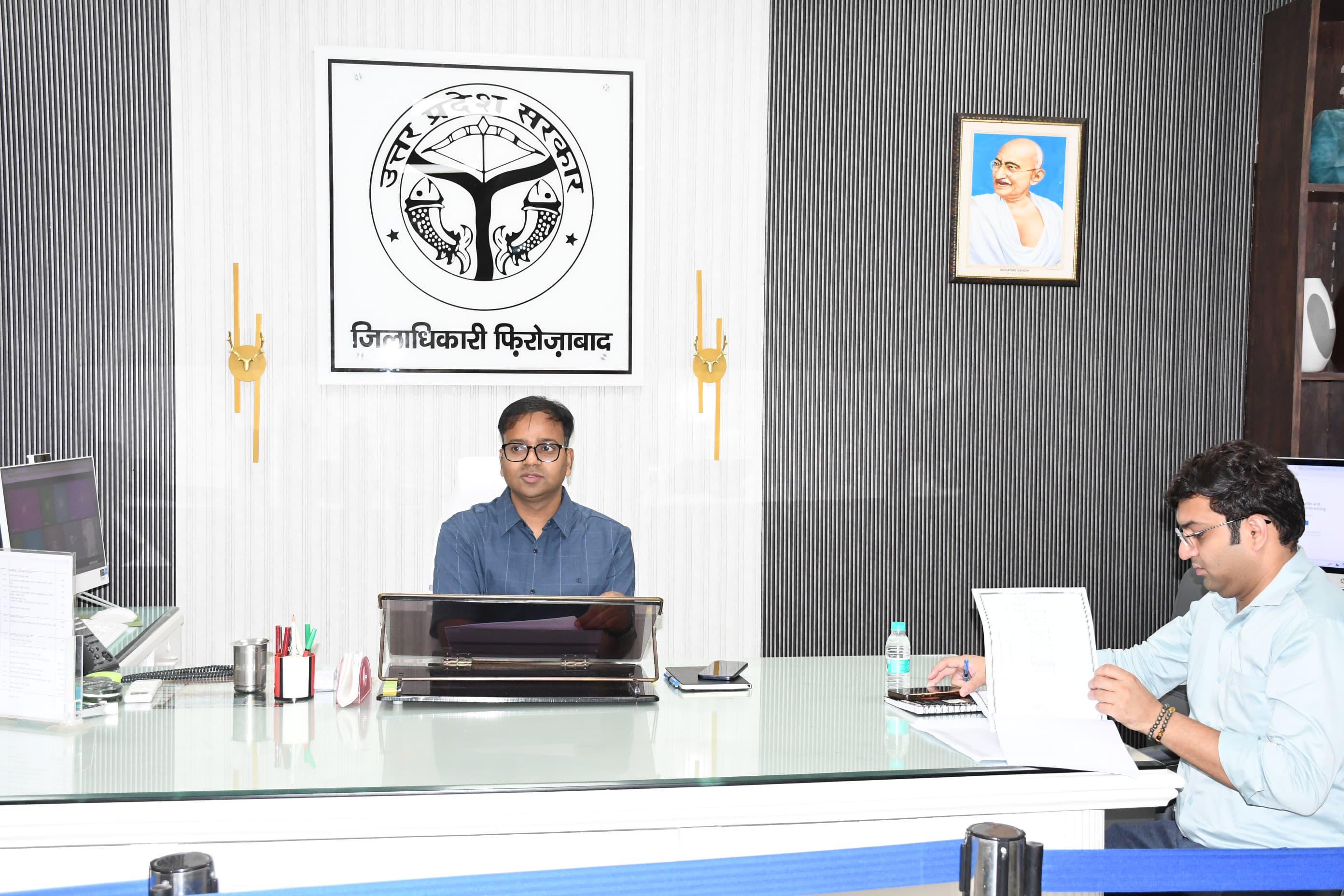 मतदाता सूची पुनरीक्षण पर डीएम की सख्ती, दलों से बीएलए बढ़ाने की अपील