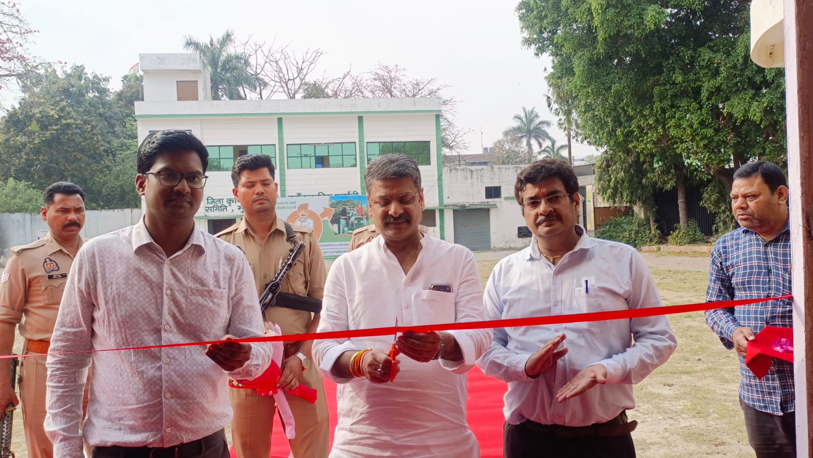 मुरादाबाद : 09 वर्ष की उपलब्धियों पर आधारित प्रदर्शनी का विधायक रितेश गुप्ता ने किया शुभारंभ