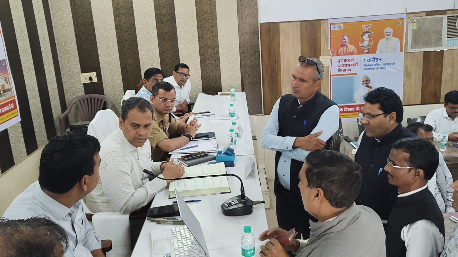 मुरादाबाद जिलाधिकारी की अध्यक्षता में बिलारी में संपूर्ण समाधान दिवस आयोजित, 52 शिकायती पत्रों में 07 का मौके पर निस्तारण