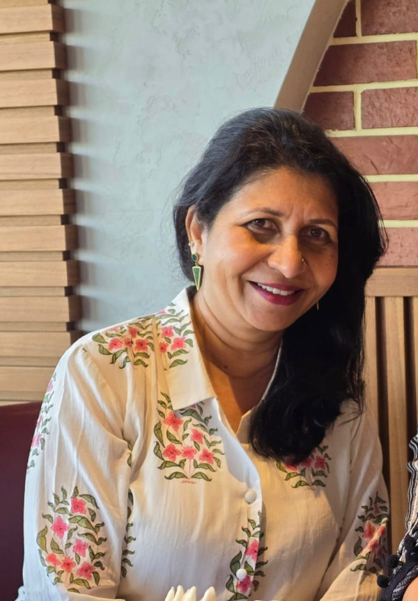 झूठ फ़रेब 