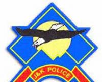 जम्मू-कश्मीर: खुद को वरिष्ठ पुलिस अधिकारी बताने वाला गिरफ्तार