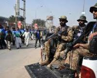 पाकिस्तान के पेशावर में अर्धसैनिक बल मुख्यालय पर आत्मघाती हमला, तीन सुरक्षाकर्मी मारे गए