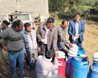 खाद्य सुरक्षा विभाग की बड़ी कार्रवाई : मिश्रित दूध, पनीर-क्रीम का नमूनों के लिए डेयरी पर छापा 