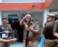 खेल-खेल में बंदूक चल जाने से 22 साल के एक निजी गार्ड की गोली लगने से मौत