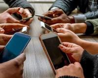 नशाखोरी और स्मार्टफोन की लत युवाओं के लिए सबसे बड़े खतरे : मुख्यमंत्री