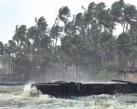 भारत ने चक्रवात प्रभावित श्रीलंका भेजे 70 से अधिक चिकित्साकर्मी