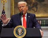 ट्रंप प्रशासन ने 19 ‘चिंताजनक देशों’ के लोगों के नागरिकता, ग्रीन कार्ड संबंधी आवेदनों पर रोक लगाई