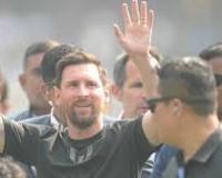 मेस्सी जीओएटी भारत दौरे के आखिरी चरण के लिये दिल्ली पहुंचे