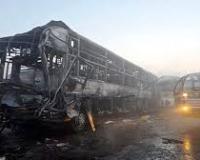 ईरान के मध्य भाग में एक बस के पलटने से 13 लोगों की मौत, कई अन्य घायल