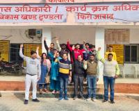 टूंडला में ग्राम पंचायत सचिवों का विरोध तेज, गैर-विभागीय कार्यों पर खोला मोर्चा