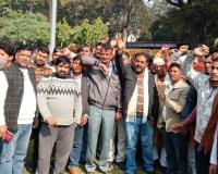 राशन डीलरों ने लाभांश बढ़ाने व मिनिमम इनकम गारंटी की मांग को लेकर सौंपा ज्ञापन