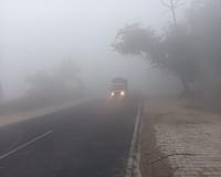 नेशनल हाईवे-9 पर घना कोहरा, यातायात ठप