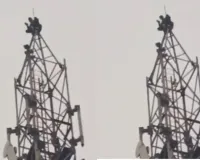 झारखंड: प्रेमिका से मिलने से मना करने पर 150 फुट ऊंचे टावर पर चढ़ा युवक