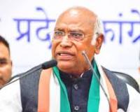 इंदौर में हुई मौतों पर भी प्रधानमंत्री हमेशा की तरह मौन हैं: खरगे