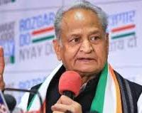 शराब बिक्री का समय बढ़ाने का विचार जनविरोधी : अशोक गहलोत