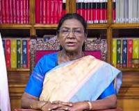 मुर्मू ने गणतंत्र दिवस परेड में भाग लेने वाली सैन्य बैंड टुकड़ियों से मुलाकात की